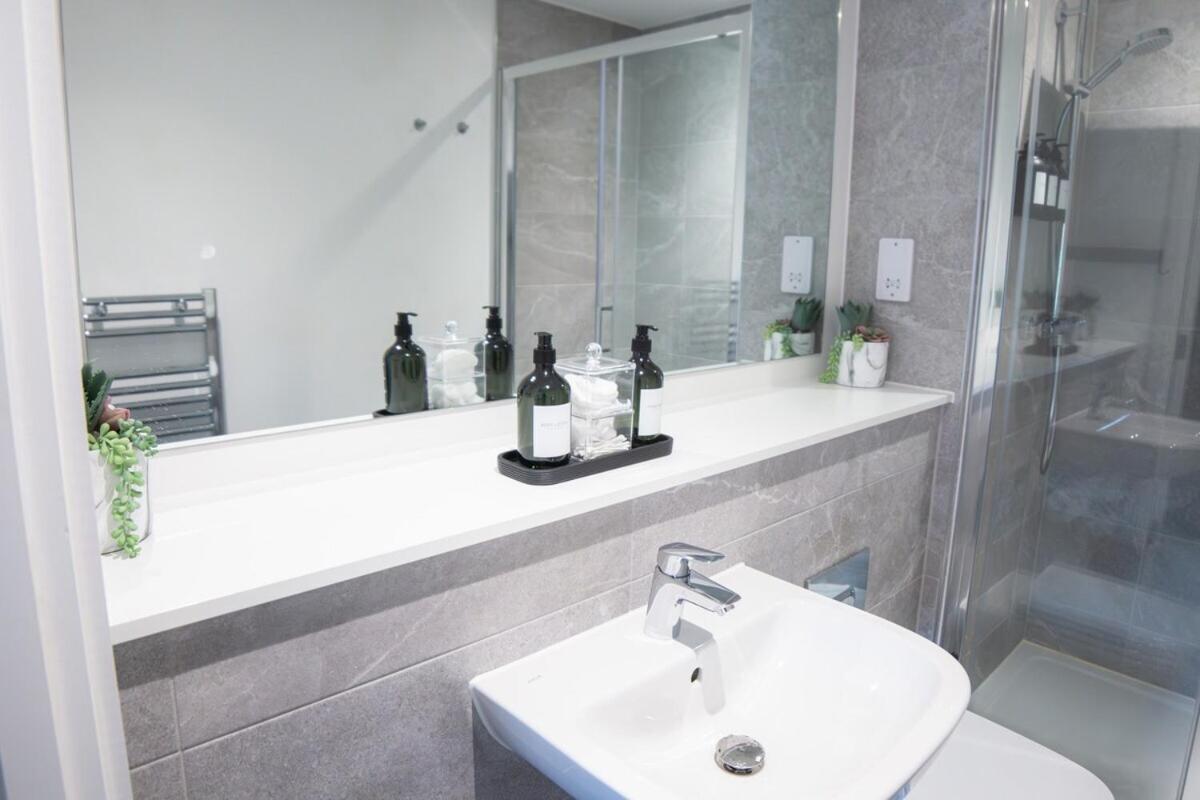 Luxury Mcr 2Bed,2Bath Apartment- Central Location! Manchester Esterno foto