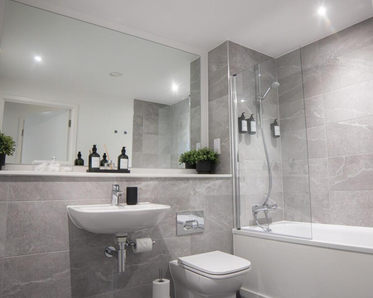 Luxury Mcr 2Bed,2Bath Apartment- Central Location! Manchester Esterno foto